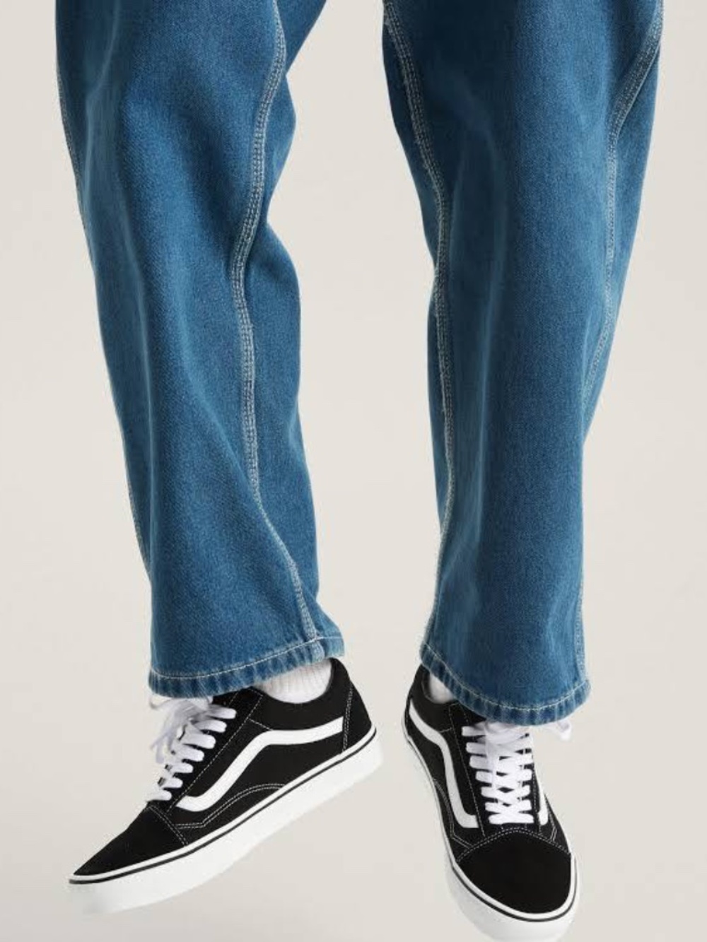 Vans Off the Wall Old Skool Sneaker  Men size 8 1/2   Women size10  Worn Once!